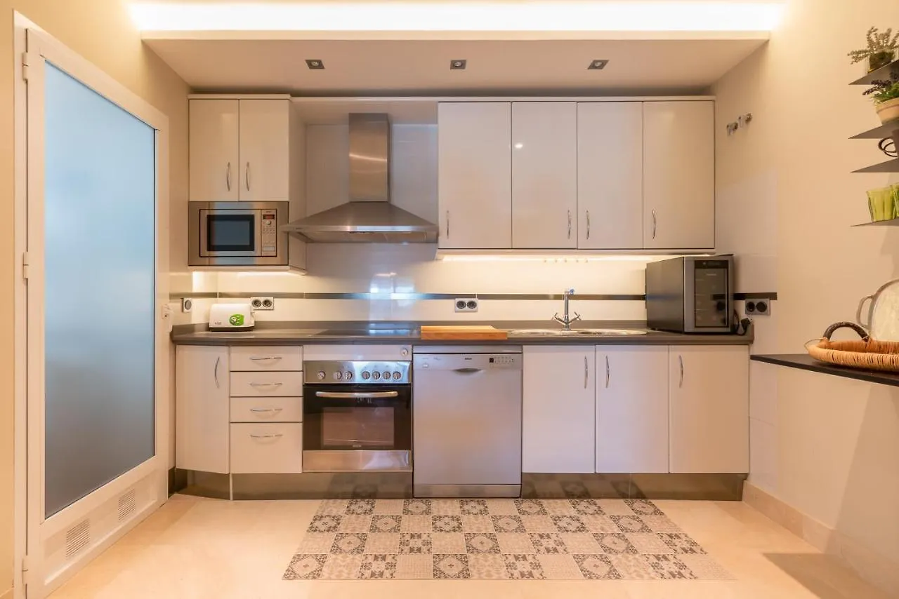 Exclusive 2 Beds Apartment On Marbella Promenade 스페인