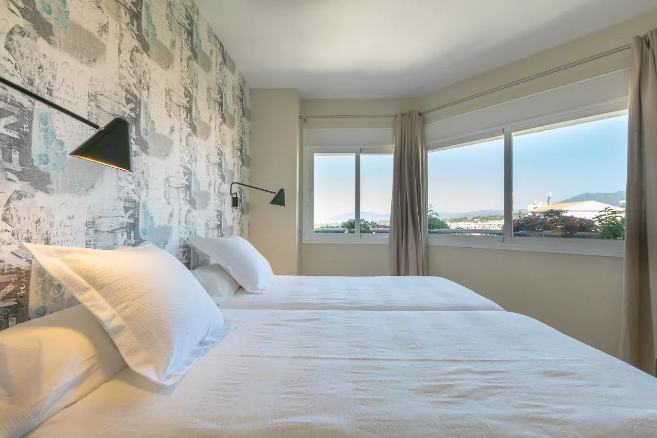 Exclusive 2 Beds Apartment On Marbella Promenade Spain