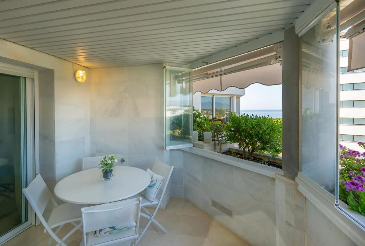 Exclusive 2 Beds Apartment On Marbella Promenade Spain